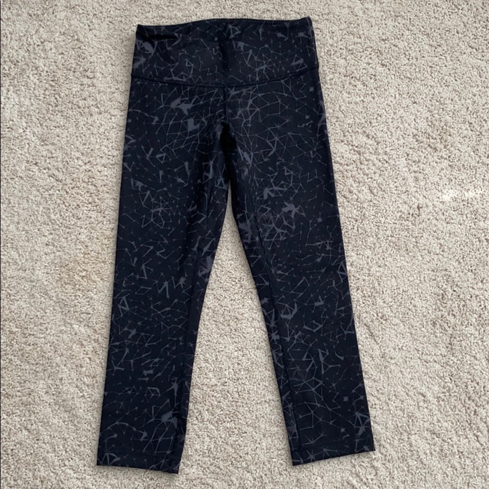 Lululemon Capri crop black/grey size 4